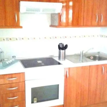 White Beach Hotell 3*