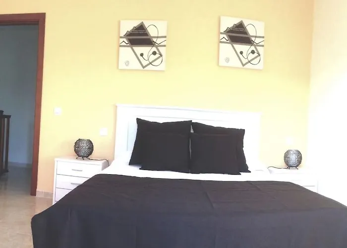 Hotel White Beach 3*